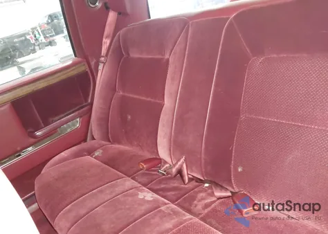 1993 Dodge Dynasty z USA, uszkodzony, nr VIN 1B3XC46R4PD197875